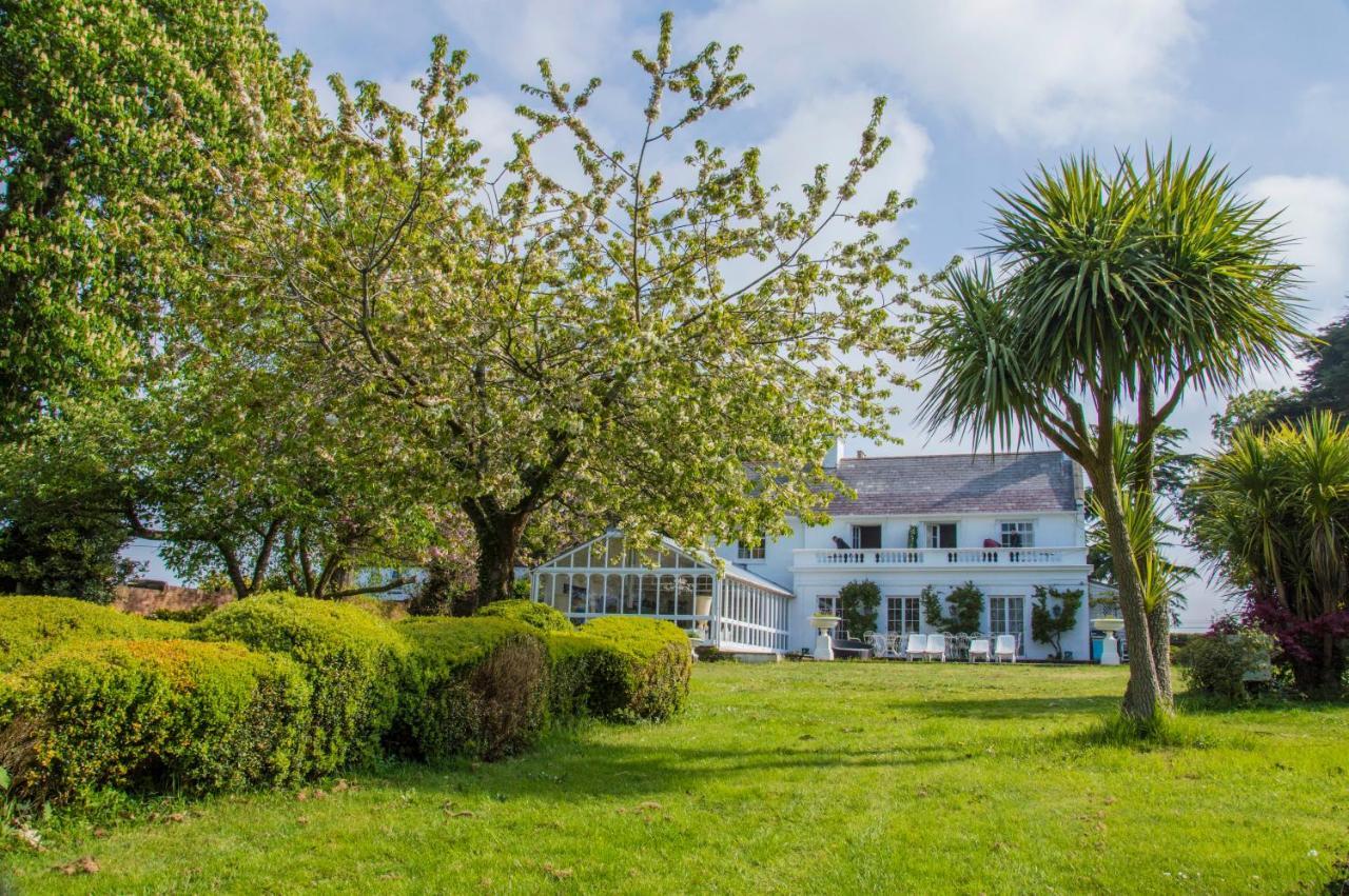 Burton  Cedar House Boutique B&B المظهر الخارجي الصورة