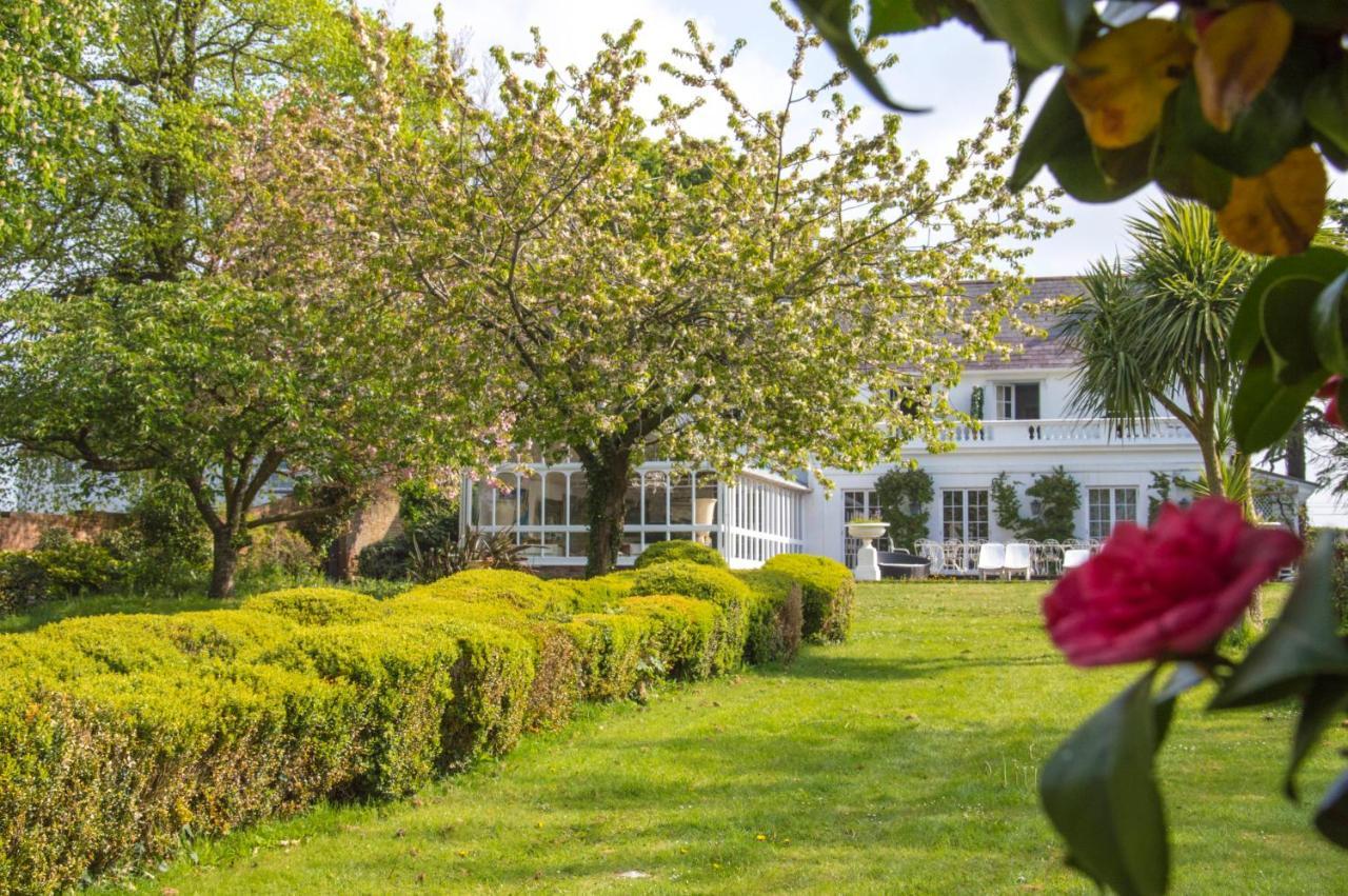 Burton  Cedar House Boutique B&B المظهر الخارجي الصورة