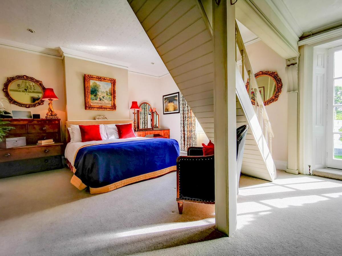Burton  Cedar House Boutique B&B المظهر الخارجي الصورة