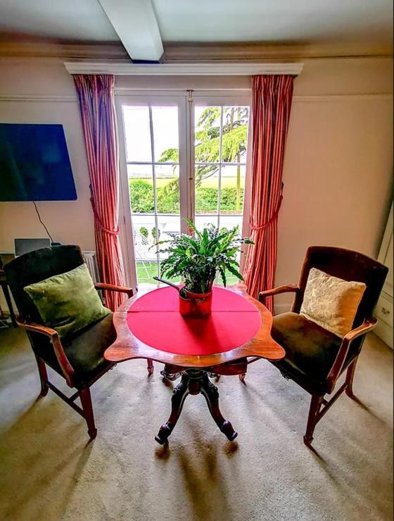 Burton  Cedar House Boutique B&B المظهر الخارجي الصورة
